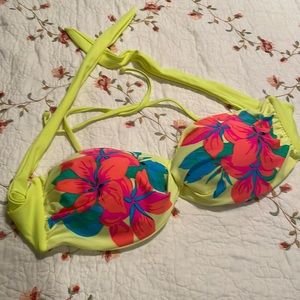Heat bikini top- NWOT